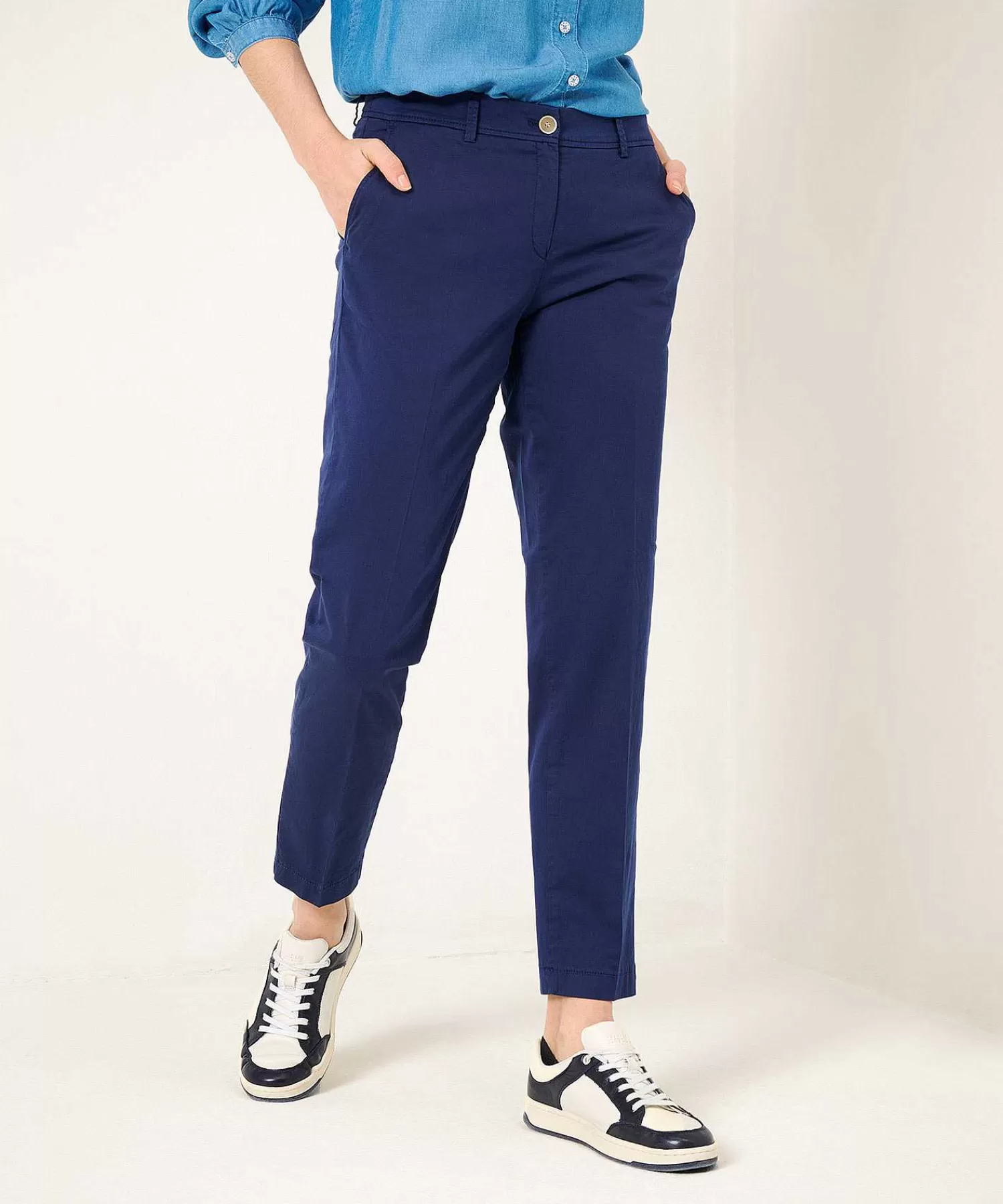 Broeken^Brax Cropped Ultra Light Chino Maron