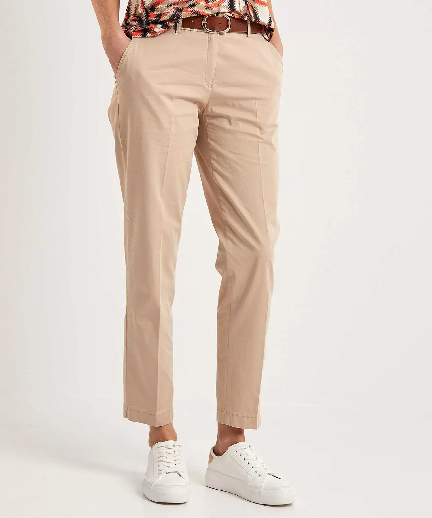 Broeken^Brax Cropped Ultra Light Chino Maron