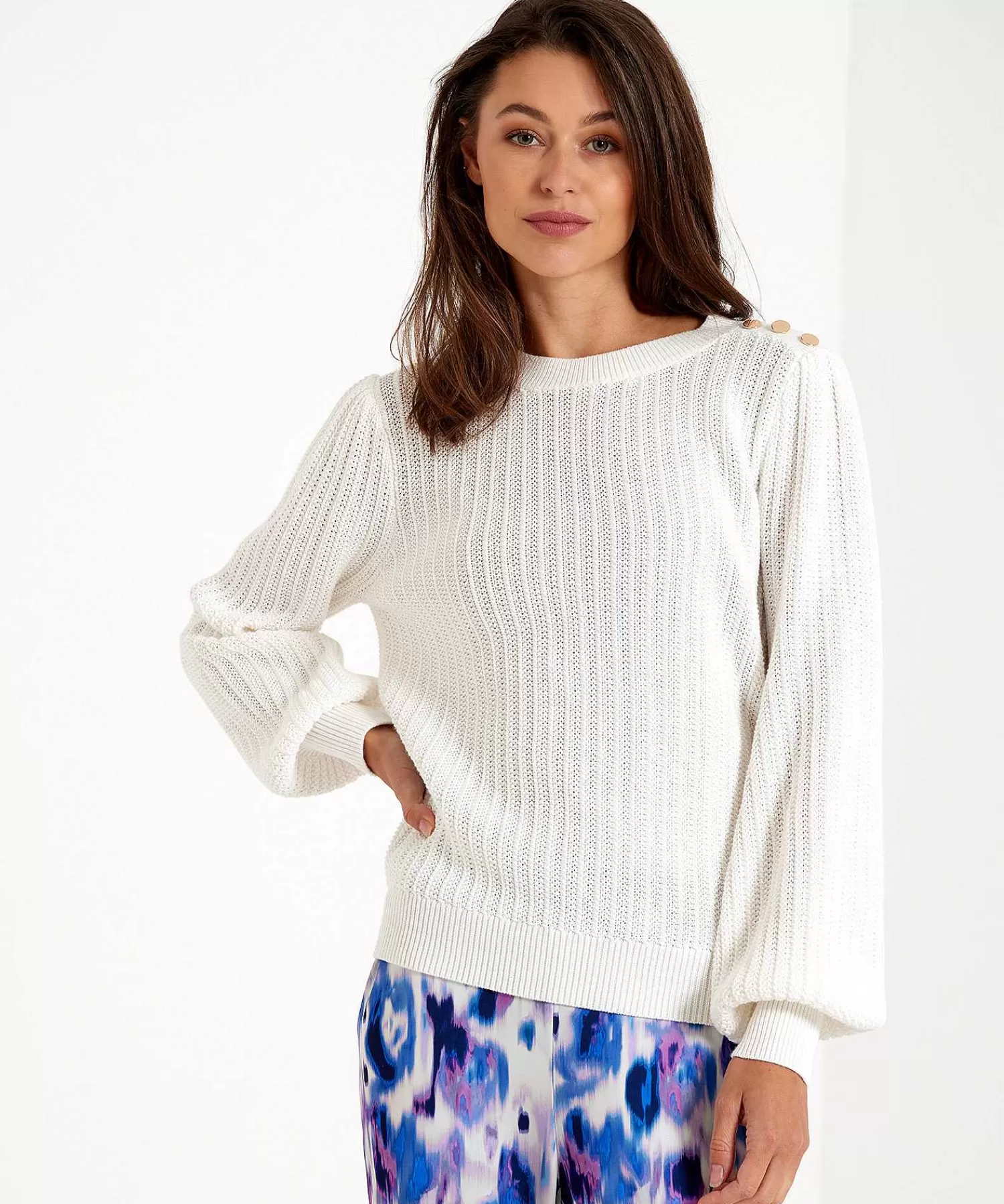 Truien^GIULIA E TU Trui Fancy Knit Knoopjes