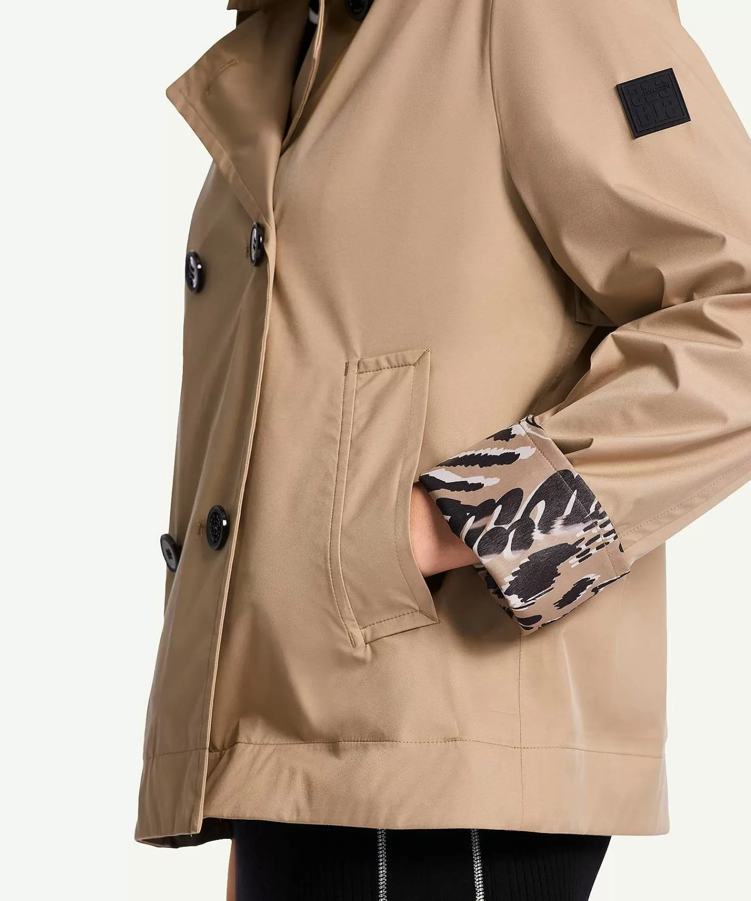 Jassen^Marc Cain Sports Kort Jack Double-Breasted Met Vissershoedje