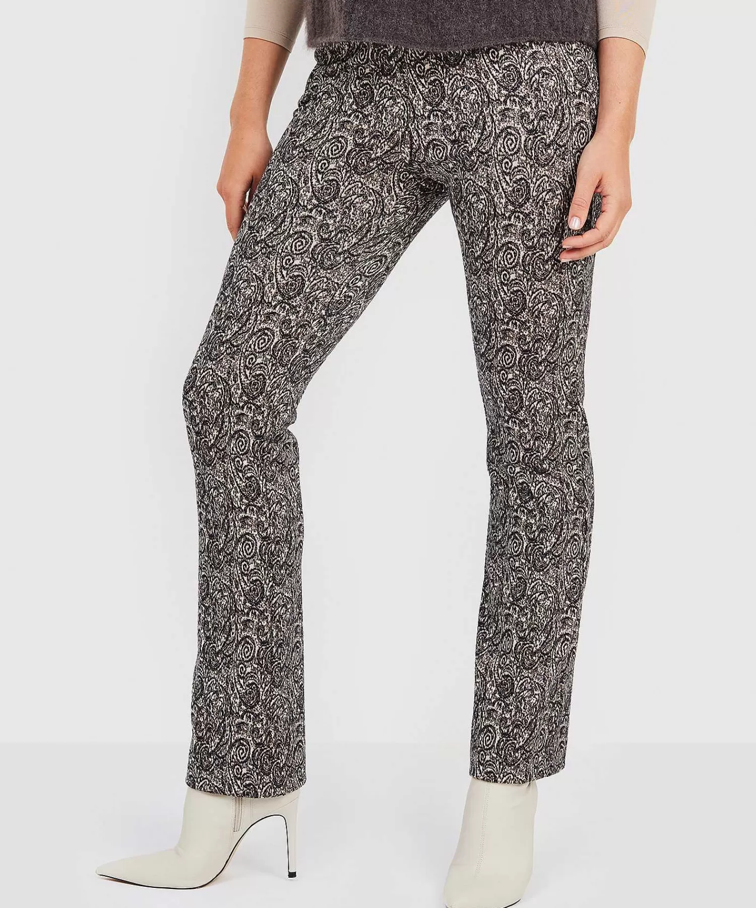 Broeken^No Man's Land Flared Broek Paisley Print